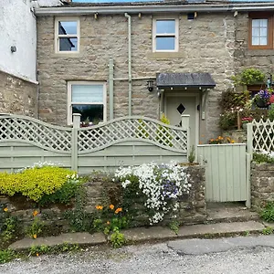 4 Castle View Holiday home