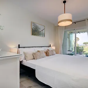 apt-la-cala-gorgeous-2-bedroom-with-stunning-gardens.es-andalucia.com/